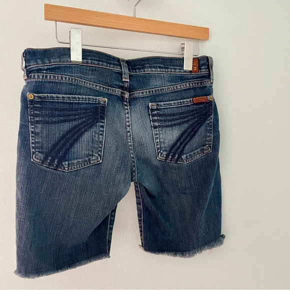 7 For All Mankind DOJO medium wash shorts size 29 - Picture 6 of 9